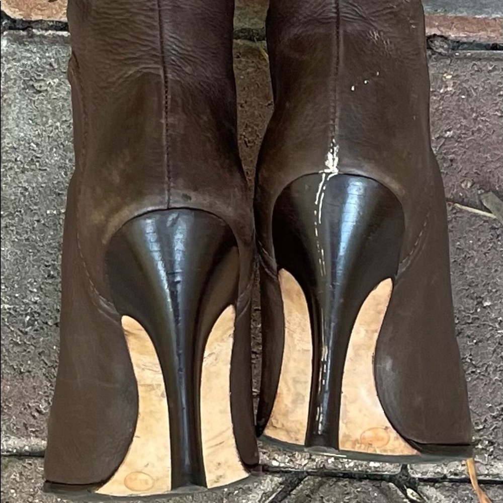Vince Camuto brown leather tall boots - Picture 8 of 10